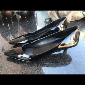 👠 CALVIN KLEIN BOOTIE HEELS